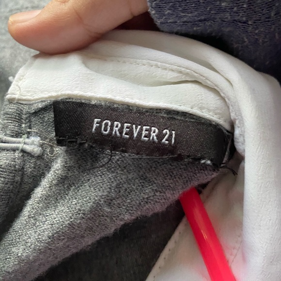 Grey Embroidered Collar Sweater - Picture 4 of 5